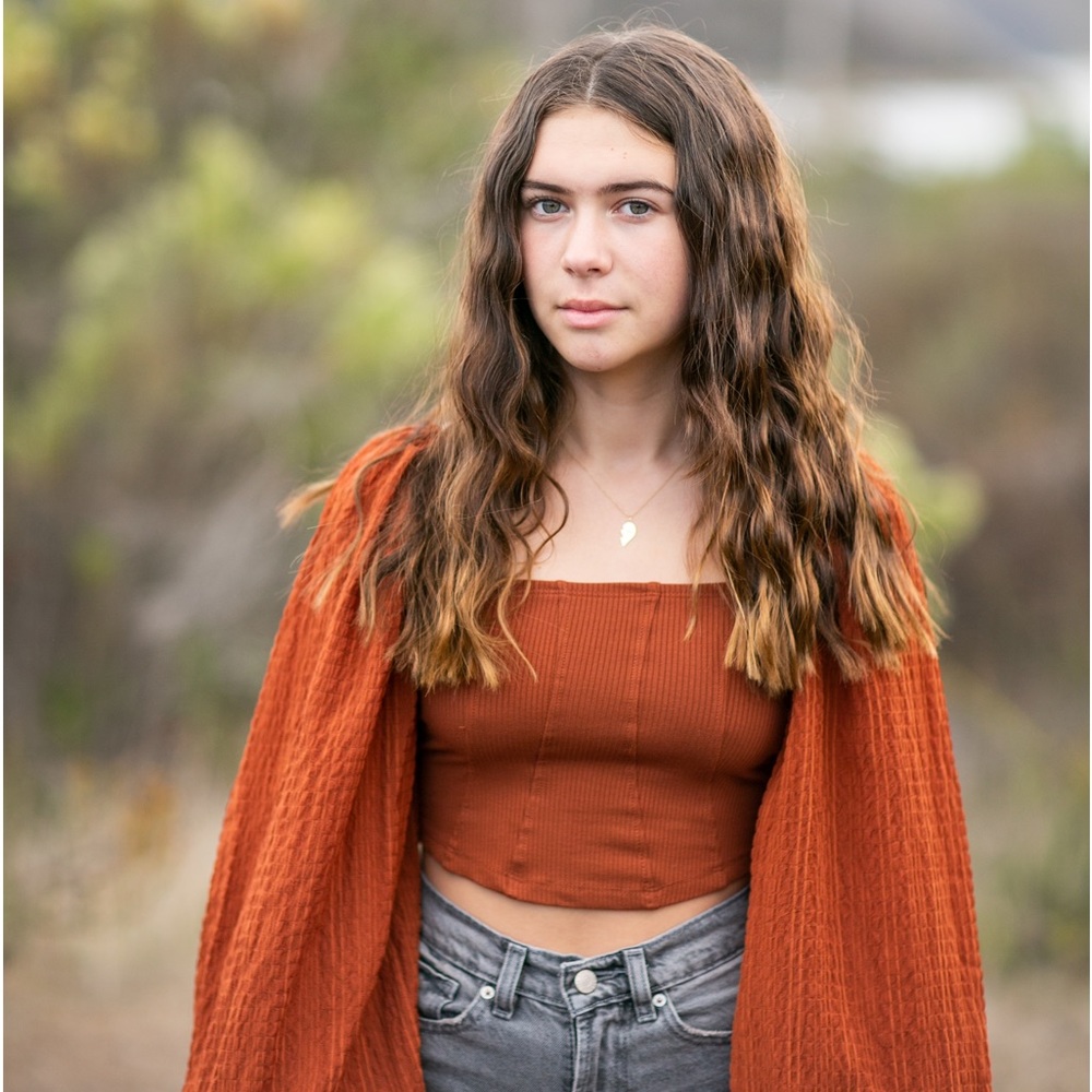 Urban outfitters cropped ribbed sienna brown long billow sleeve small